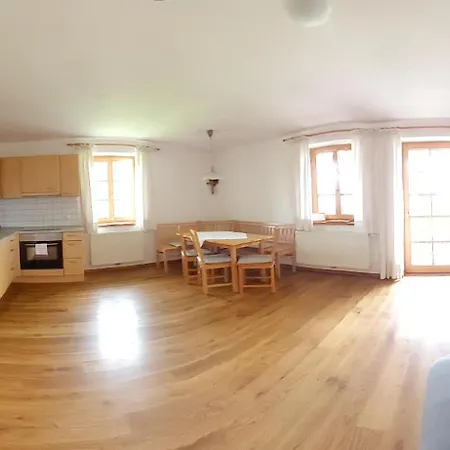 Weslhof Farm stay Attersee