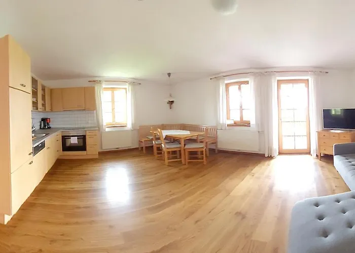 Weslhof Farm stay Attersee